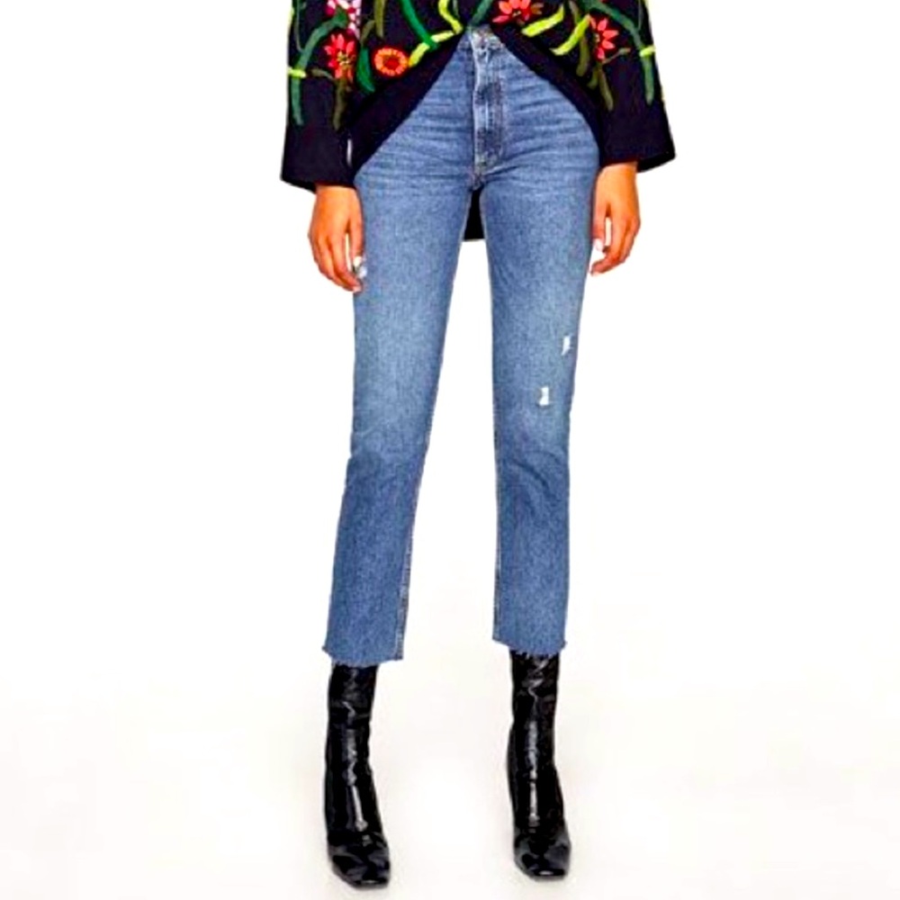 NWT ZARA The Vintage High Rise Jeans in Rose Blue. Size 10